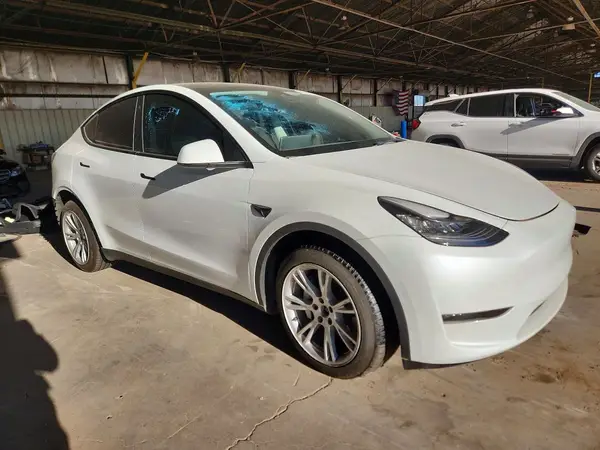 7SAYGDEE9NA015776 — 2022 Tesla Model Y, фото 4 с аукциона Copart 28.09.2026, Задняя часть