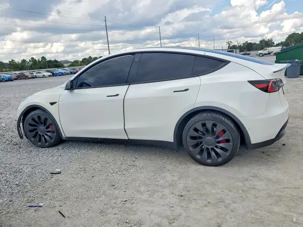 7SAYGDEF9NF374198 — 2022 Tesla Model Y, фото 2 с аукциона Copart, Передняя часть