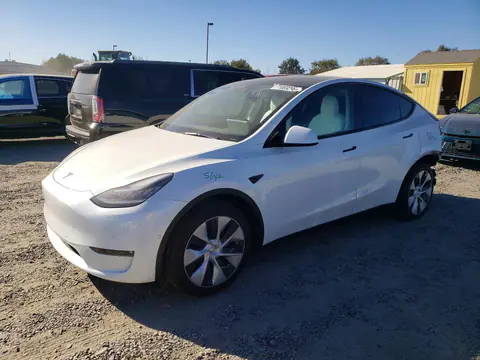 2022 Tesla Model Y VIN 7SAYGDEE0NF355028 фото 1