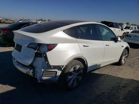 2022 Tesla Model Y VIN 7SAYGDEE0NF355028 фото 3