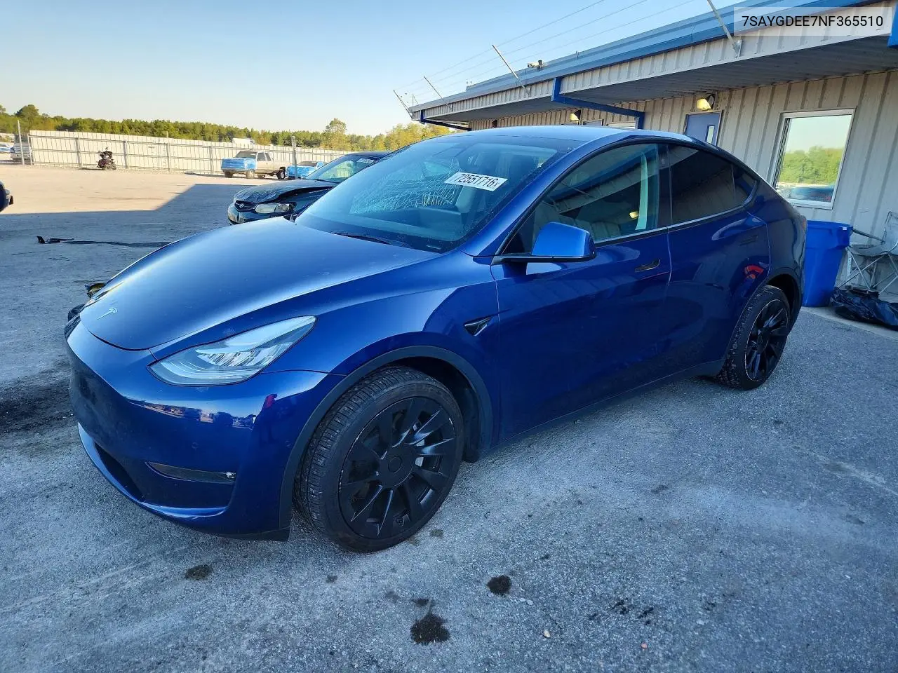 2022 Tesla Model Y VIN 7SAYGDEE7NF365510 фото 1