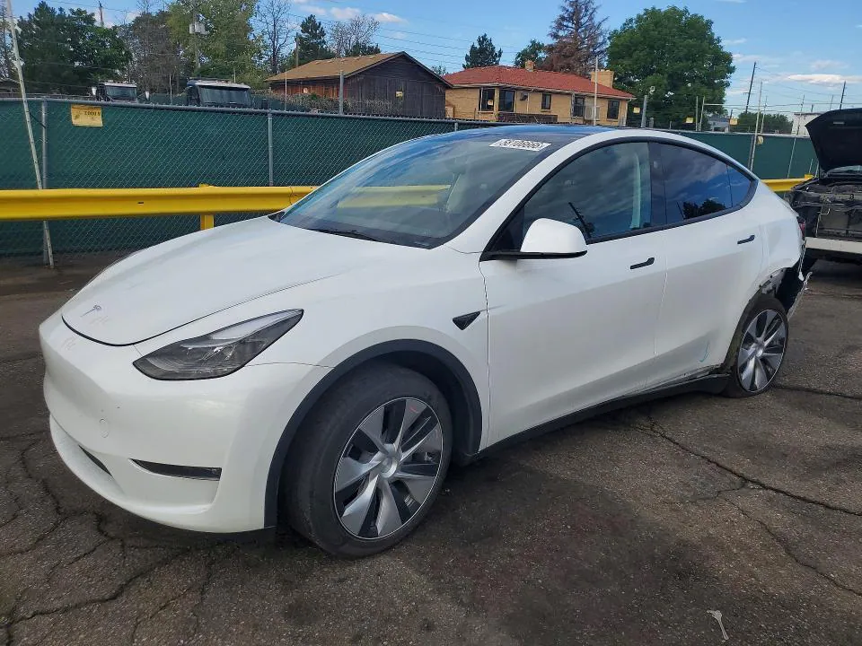 2023 Tesla Model Y VIN 7SAYGDEE5PF799444 фото 1