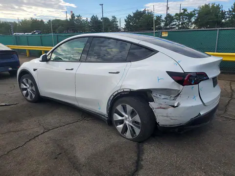 2023 Tesla Model Y VIN 7SAYGDEE5PF799444 фото 2