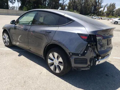 2023 Tesla Model Y VIN 7SAYGDED2PF946424 фото 2