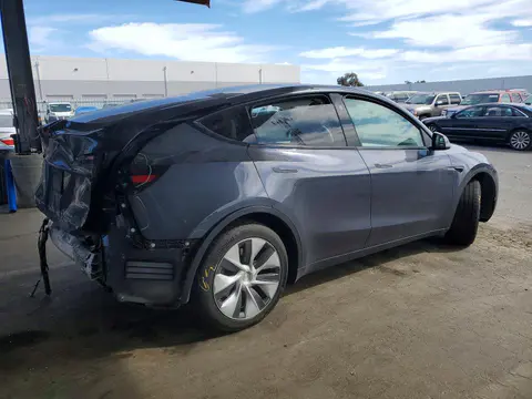 2023 Tesla Model Y VIN 7SAYGDEE5PF823161 фото 3