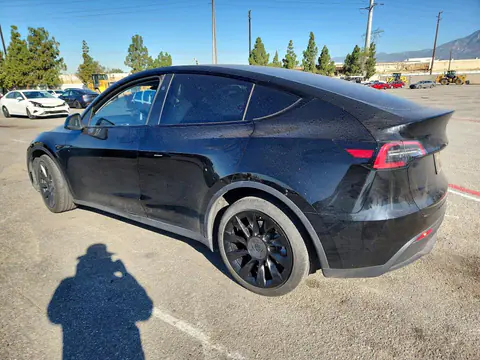 2023 Tesla Model Y VIN 7SAYGDEE4PF867653 фото 2
