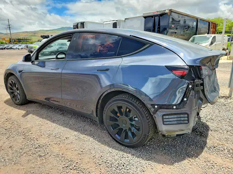 2023 Tesla Model Y VIN 7SAYGDEE4PA077685 фото 2