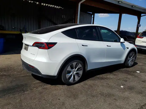 2023 Tesla Model Y VIN 7SAYGAEE8PF714224 фото 3