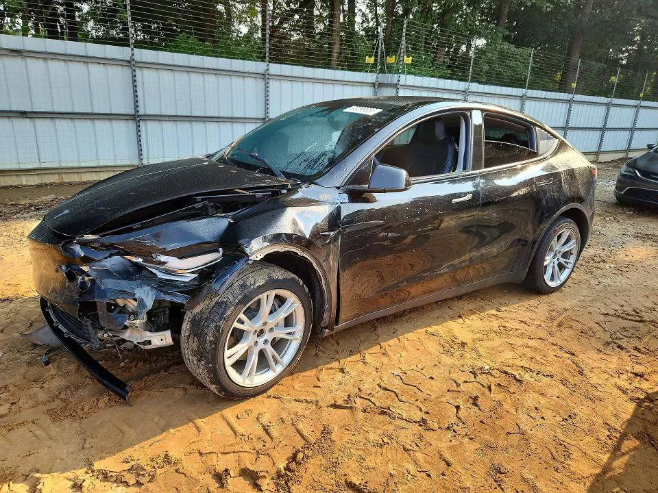 2023 TESLA MODEL Y VIN 7SAYGDEE8PA127844 фото 1