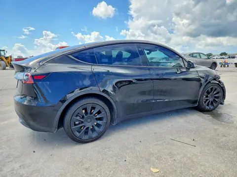 7SAYGDEE1PA158725 — 2023 Tesla Model Y, фото 3 с аукциона Copart 30.09.2026, Передняя часть