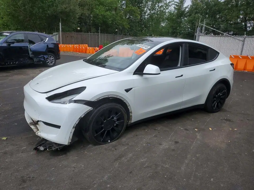 7SAYGDEEXPF685715 Tesla Model Y 2023 — повреждение Передняя часть, фото до ремонта