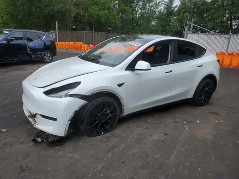 7SAYGDEEXPF685715 — 2023 Tesla Model Y, Передняя часть (Front End), фото до ремонта