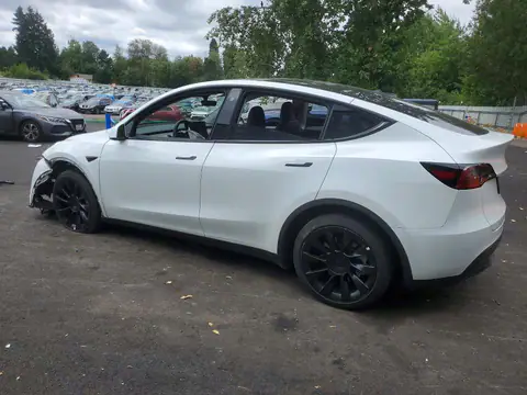 7SAYGDEEXPF685715 — 2023 Tesla Model Y, фото 2 с аукциона Copart 14.10.2026, Передняя часть