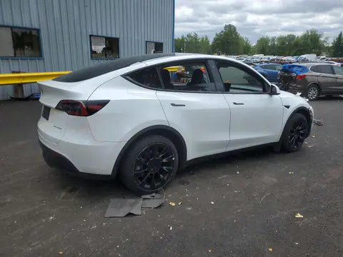 7SAYGDEEXPF685715 — 2023 Tesla Model Y, фото 3 с аукциона Copart 14.10.2026, Передняя часть