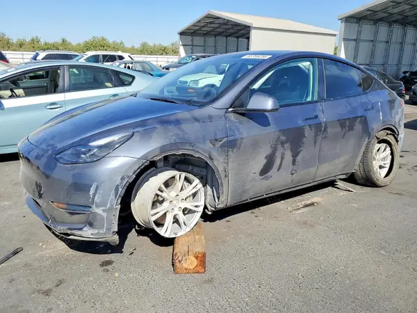 7SAYGDEE5PF634865 — 2023 Tesla Model Y, Передняя часть (Front End), фото до ремонта