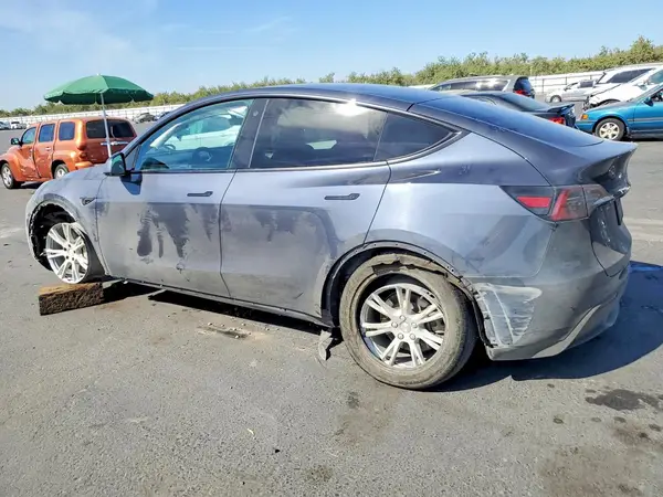 7SAYGDEE5PF634865 — 2023 Tesla Model Y, фото 2 с аукциона Copart 28.09.2026, Передняя часть
