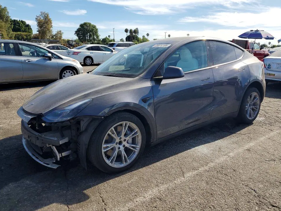 2023 Tesla Model Y VIN 7SAYGDED3PF978413 фото 1
