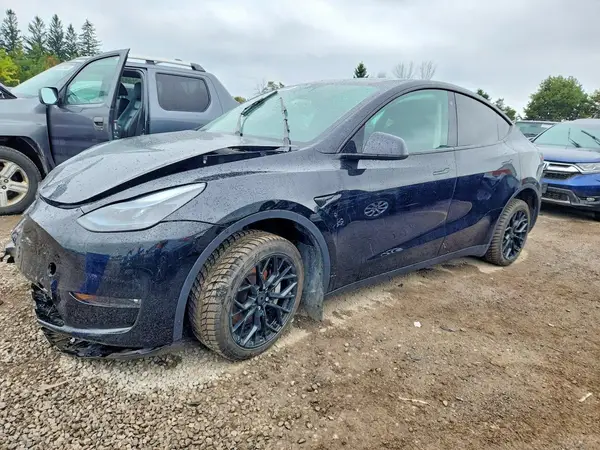 LRWYGDEE5PC162450 — 2023 Tesla Model Y, Передняя часть (Front End), фото до ремонта