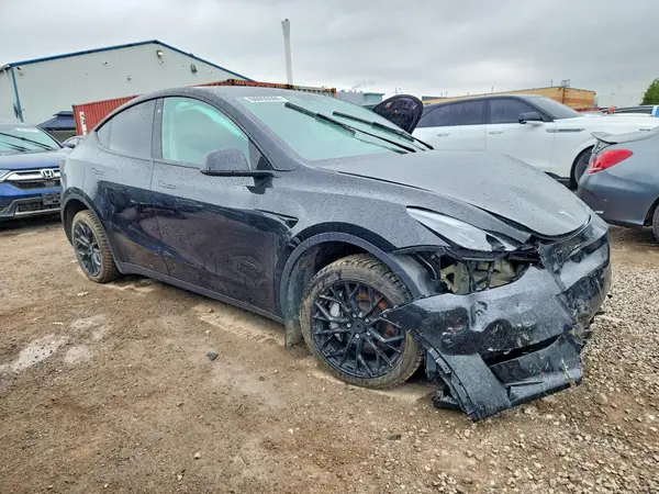LRWYGDEE5PC162450 — 2023 Tesla Model Y, фото 4 с аукциона Copart 01.10.2026, Передняя часть
