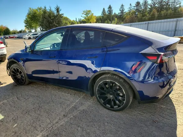7SAYGAEE1PF706630 — 2023 Tesla Model Y, фото 2 с аукциона Copart 06.10.2026, Передняя часть