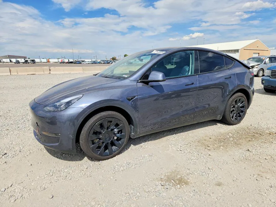 2023 Tesla Model Y VIN 7SAYGDEE7PA205434 фото 1
