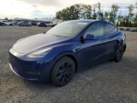 7SAYGAEE2PF602129 — 2023 Tesla Model Y, Боковая часть (Side), фото до ремонта