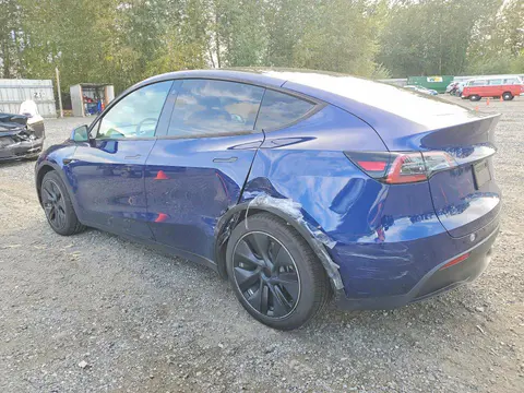 2023 Tesla Model Y VIN 7SAYGAEE2PF602129 фото 2