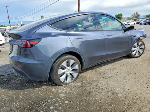 2023 Tesla Model Y VIN 7SAYGDED6PF960505 фото 3
