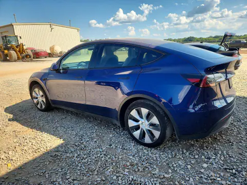 2023 Tesla Model Y VIN 7SAYGDEEXPF799701 фото 2