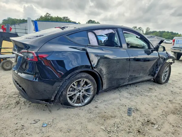7SAYGDEE7PA082962 — 2023 Tesla Model Y, фото 3 с аукциона Copart 13.10.2026, Передняя часть