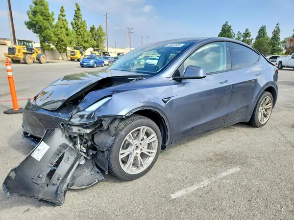 7SAYGDEE3PA211067 — 2023 Tesla Model Y, Передняя часть (Front End), фото до ремонта