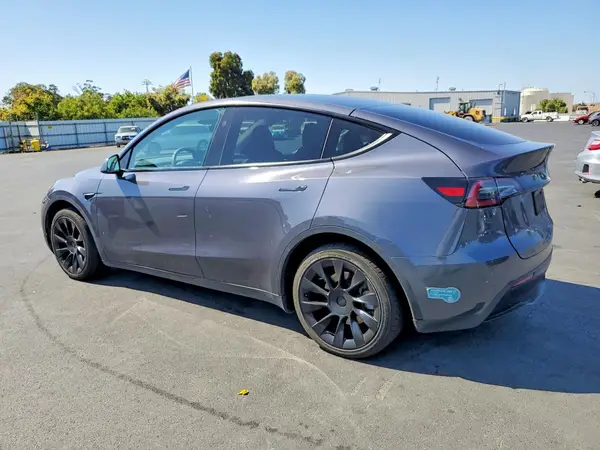 7SAYGDEE0PF883378 — 2023 Tesla Model Y, фото 2 с аукциона Copart, Задняя часть