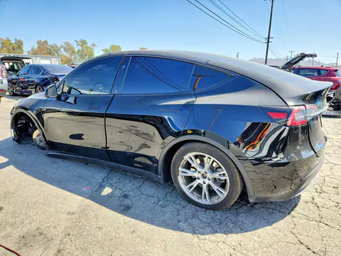 2023 Tesla Model Y VIN 7SAYGAEE0PF941889 фото 2