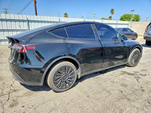 2023 Tesla Model Y VIN 7SAYGAEE0PF941889 фото 3
