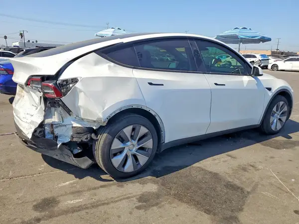 7SAYGAEE9PF851379 — 2023 Tesla Model Y, фото 3 с аукциона Copart, Задняя часть