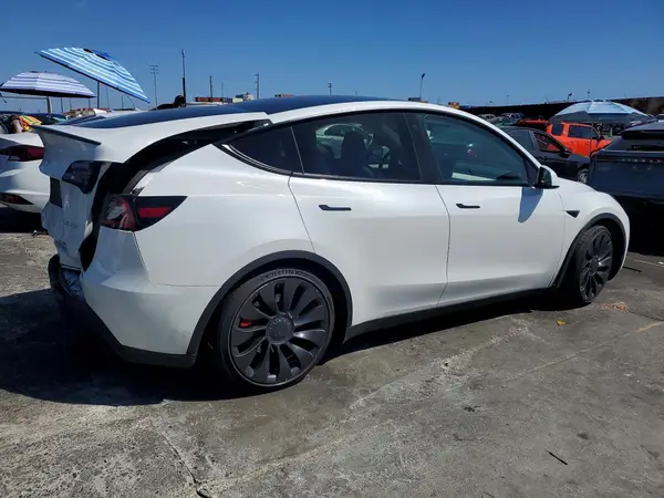 7SAYGDEF4PF694645 — 2023 Tesla Model Y, фото 3 с аукциона Copart, Задняя часть