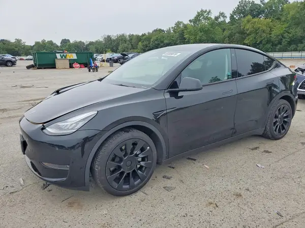 7SAYGDEE3PA025819 — 2023 Tesla Model Y, Передняя часть (Front End), фото до ремонта