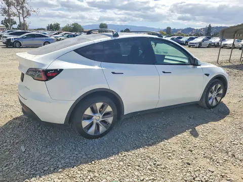 2023 Tesla Model Y VIN 7SAYGDEE4PF744256 фото 3