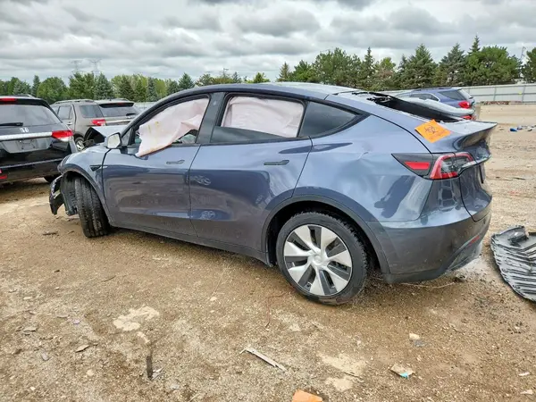 7SAYGDEEXPF672396 — 2023 Tesla Model Y, фото 2 с аукциона Copart, Передняя часть