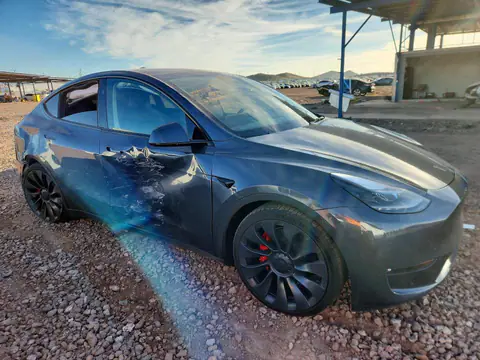 7SAYGDEF9PF859377 — 2023 Tesla Model Y, фото 4 с аукциона Copart 13.10.2026, Боковая часть