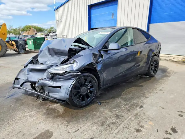 7SAYGDEE0PA110102 — 2023 Tesla Model Y, Передняя часть (Front End), фото до ремонта
