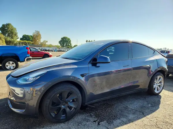 7SAYGDEE0PA035241 — 2023 Tesla Model Y, Задняя часть (Rear End), фото до ремонта