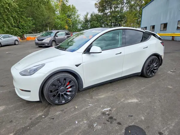 7SAYGDEF7PF778085 — 2023 Tesla Model Y, Задняя часть (Rear End), фото до ремонта