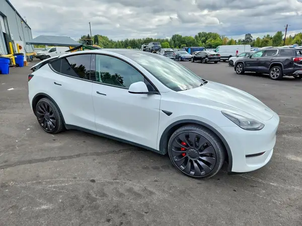 7SAYGDEF7PF778085 — 2023 Tesla Model Y, фото 4 с аукциона Copart, Задняя часть