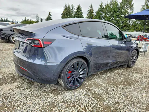 2023 Tesla Model Y VIN 7SAYGDEF0PF883194 фото 3
