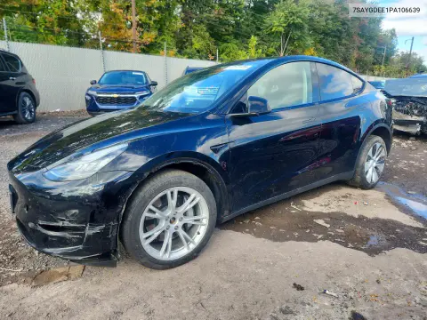7SAYGDEE1PA106639 — 2023 Tesla Model Y, Сторона, фото до ремонта