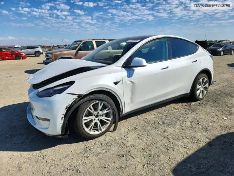 7SAYGDEE9PF740798 — 2023 Tesla Model Y, Передняя часть, фото до ремонта