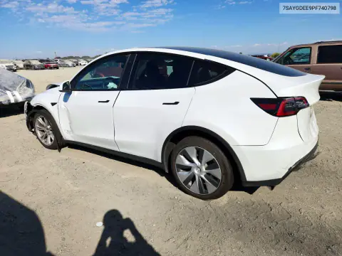 2023 Tesla Model Y VIN 7SAYGDEE9PF740798 фото 2