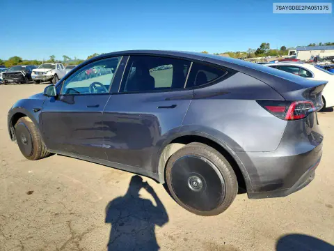 2023 Tesla Model Y VIN 7SAYGDEE2PA051375 фото 2