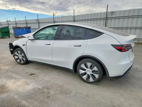 2024 TESLA MODEL Y VIN 7SAYGDED2RF035707 фото 2